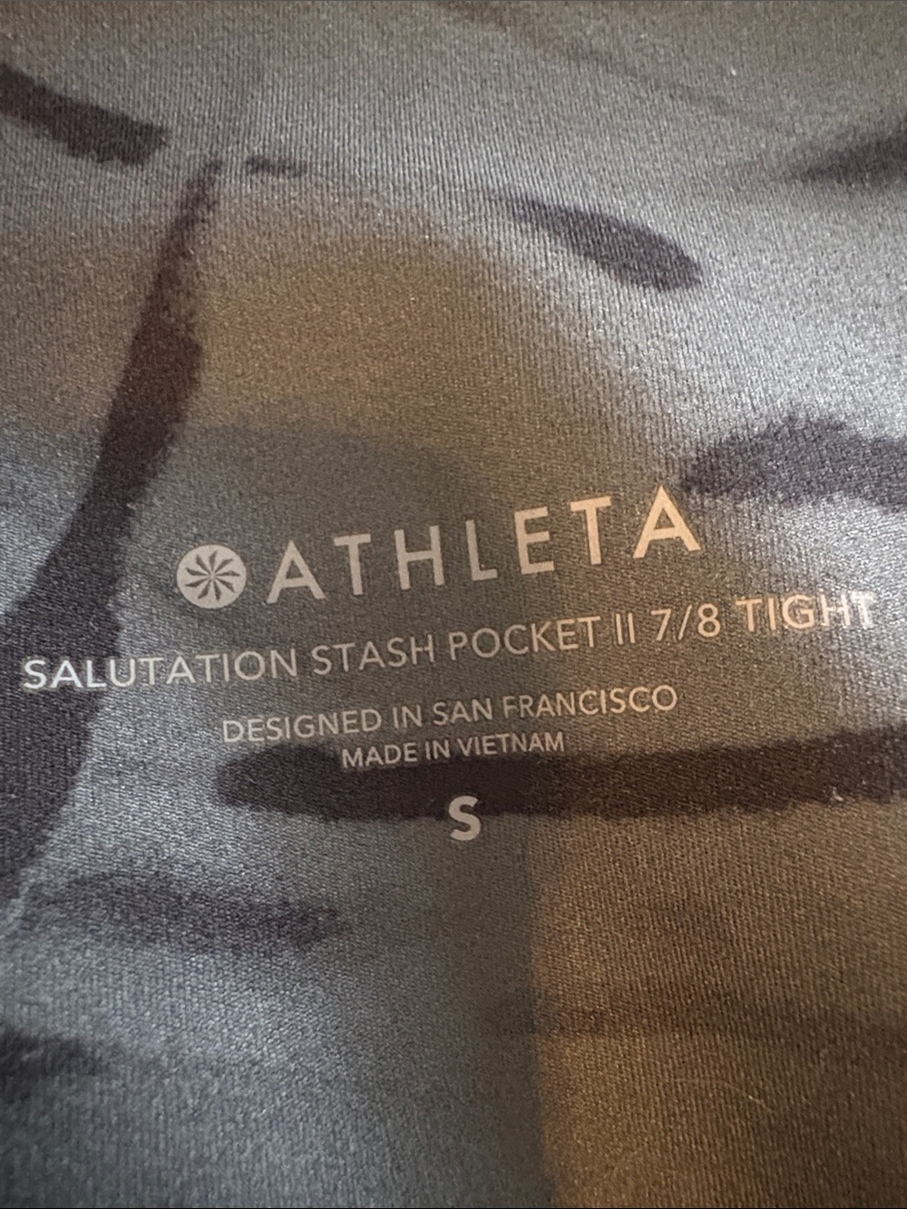Athleta Olive Green and Black Printed Sports Bra - Picture 2 of 9